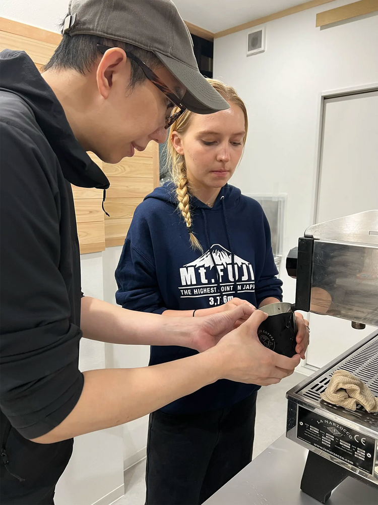 Discover Coffee Experience Latte Art Workshop in Tokyo (1.5 hours)