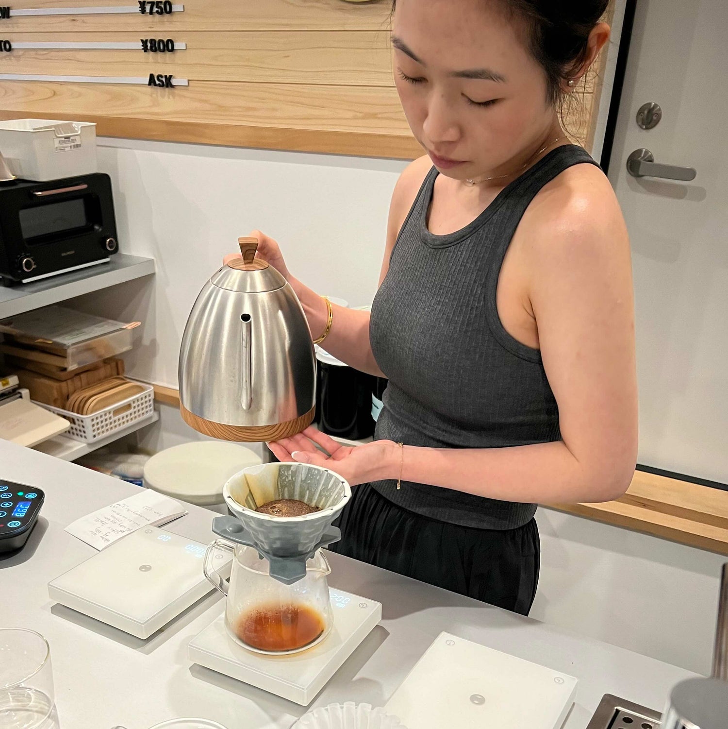 From Passion to Profession: A UK Student’s Journey in Coffee Brewing at Tasse Coffee Roastery